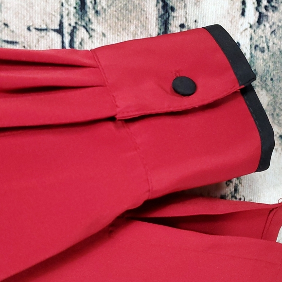 Vintage | Yves St. Clair 80s Career Wear Red and Black Power Blouse - Picture 8 of 10